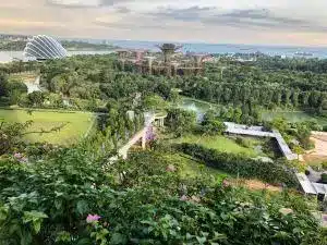 Scenic view of Singapore Marina Bay with gardens and city skyline